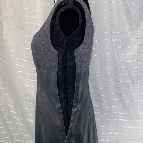 ✨Sexy Silver Kay Unger Silk Dress Size 10 - Picture 4 of 16